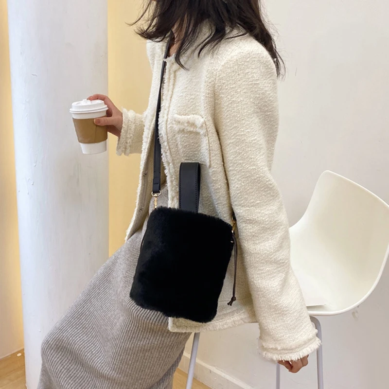 

ASDS-Bucket Bag Handbag Fashion Faux Fur Winter Bags Women Shoulder Crossbody Bag Ladies Plush Hand Bags