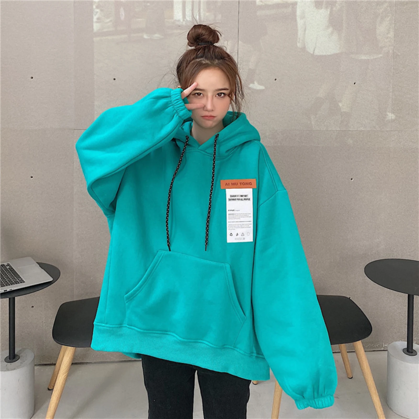

Women Autumn Long Sleeve Solid Color Oversize Plush Thick Warm Hoodie Sweatshirt