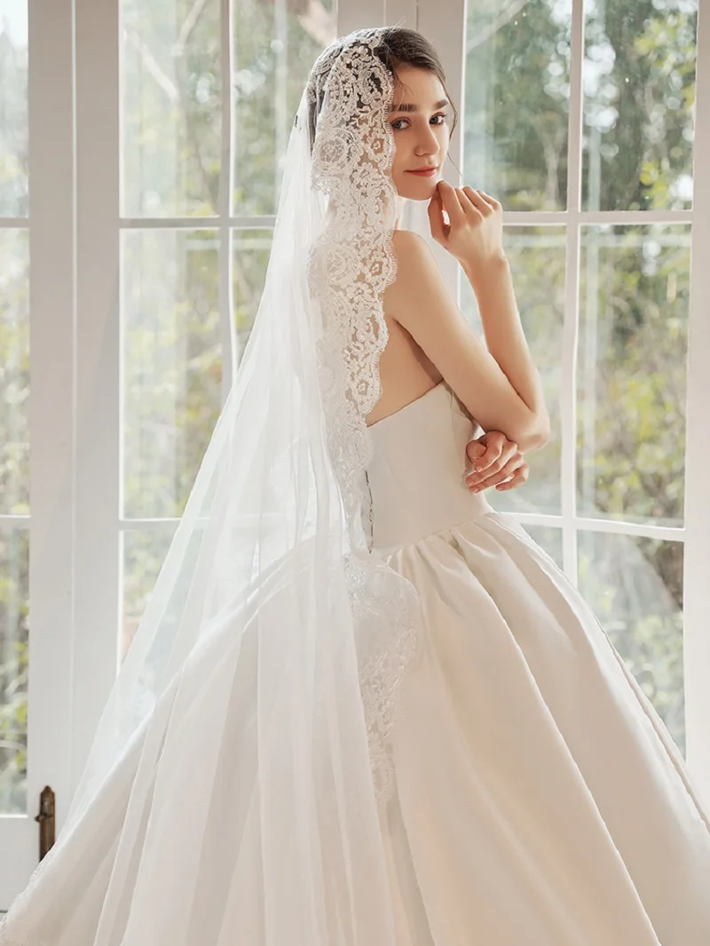 

Women's wedding dress plus size strapless lace up bridal wedding gown luxury satin ball gown wedding dress