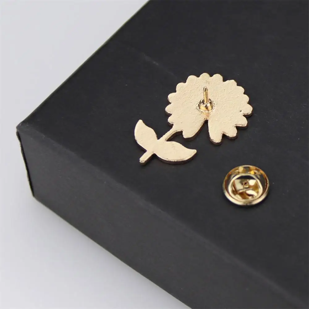 

New Small Daisy Brooch Summer Delicate Sun Flower Brooch Sweet Girl Jewelry Fashion Creative Trend Temperament Corsage Jewelry