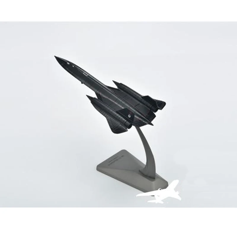 Самолет Модель самолета ВВС США SR-71 Blackbird рекогносцирующий самолет сплав модель SR71 1:200 литая под давлением металлическая модели самолетов