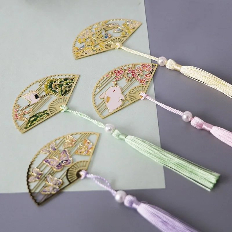 Metal Bookmark Creative Animal Plant Collection Bookmarks Teacher Gift for Books Color Tassel Student Stationery Anime |