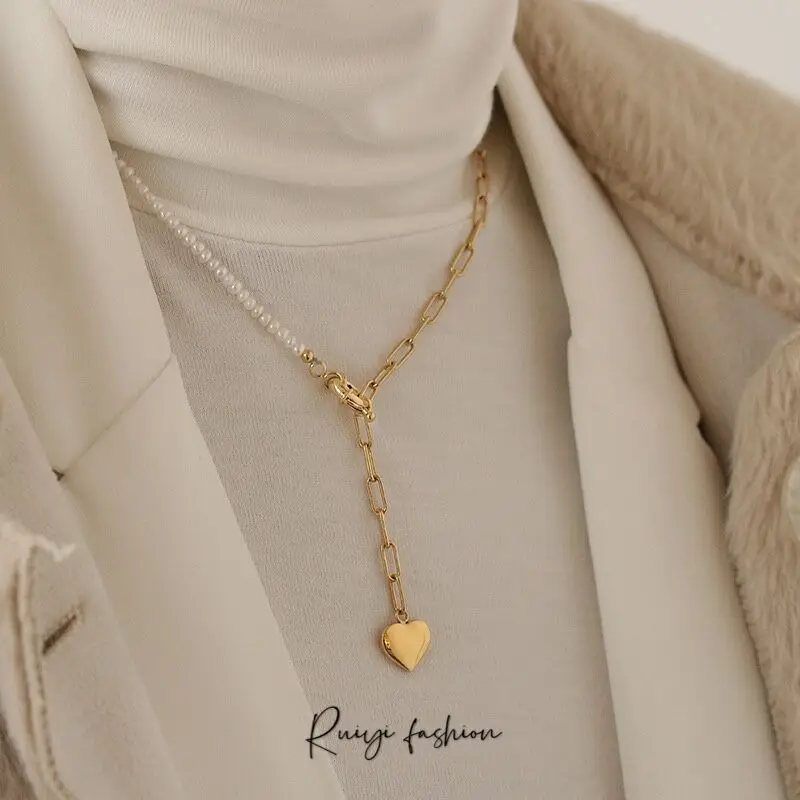 

Fashion natural pearl chain splicing heart pendant necklace brass electroplating retro love sweater chain for women party gift