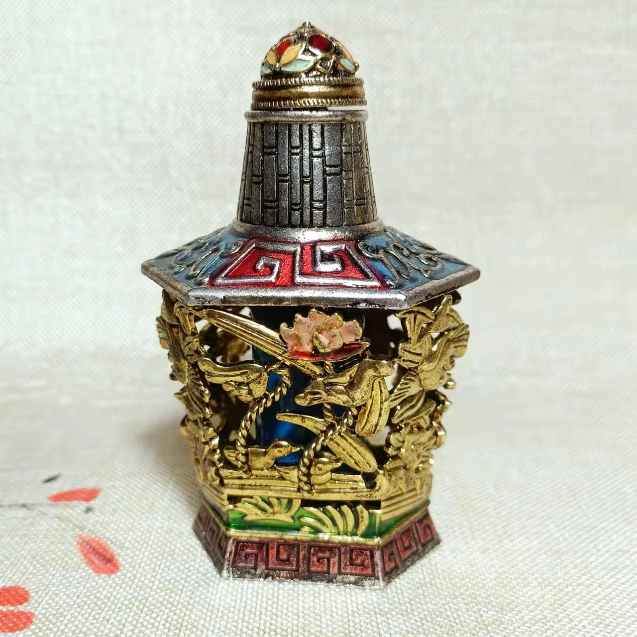 

АНТИЧНЫЙ ТИБЕТСКИЙ цветочный орнамент в форме цветка