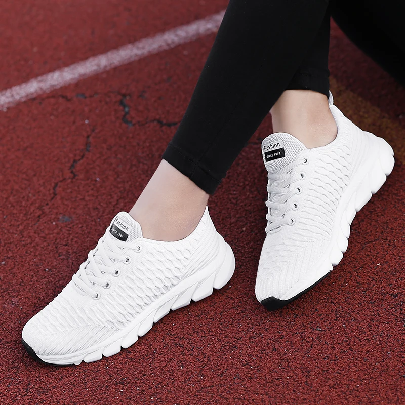 

2021NEW Fashion New women Sneakers Flat Casual Shoes for women Mesh Breathable Walking Simplicity Sports Running Shoes