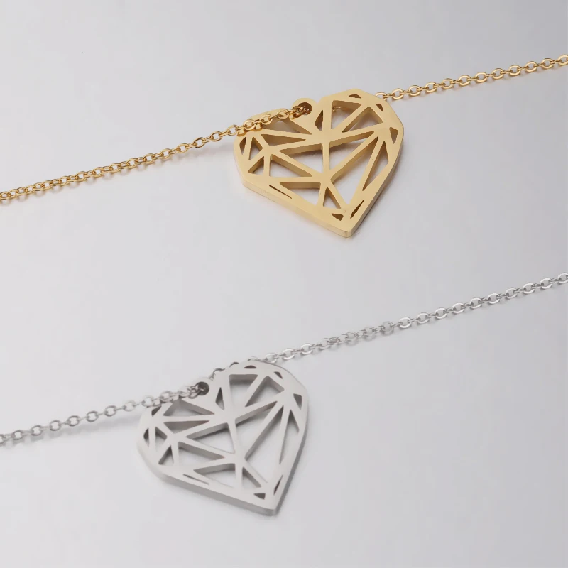 

Fnixtar 20Pcs/Lot Creative Hollow Heart Necklace Stainless Steel Sweater Chain Necklace Pendant Necklace For Women's Men's Gifts