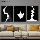 Черно-белая абстрактная женщина поцелуй постер Скандинавская настенная Картина на холсте декоративная картина Современное украшение для дома