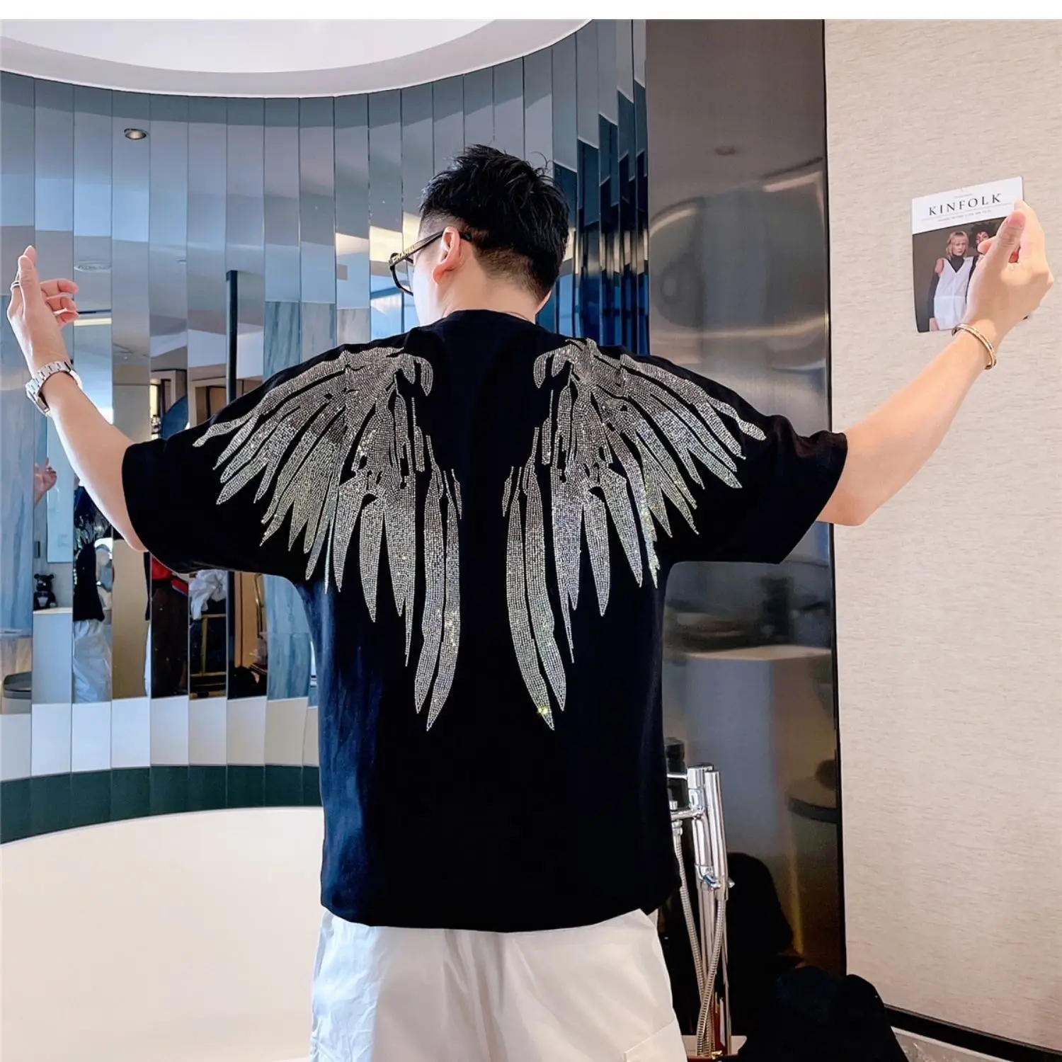 

England Style Fancy Loose T shirt Man Diamond Print Short Sleeve T-shirt Men's fashion Summer Rhinestone t shirt