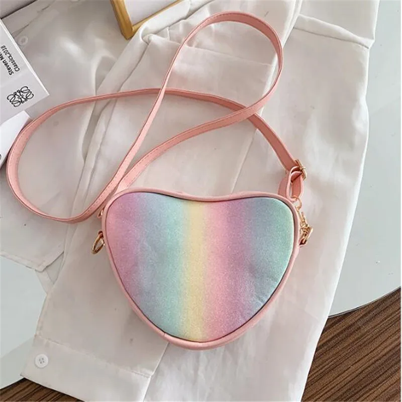 

2021 New Women Rainbow Leather Heart Shoulder Bags Lovely Sequins Cross Body Bags Fashion Summer Phone Bags Drop Shipping