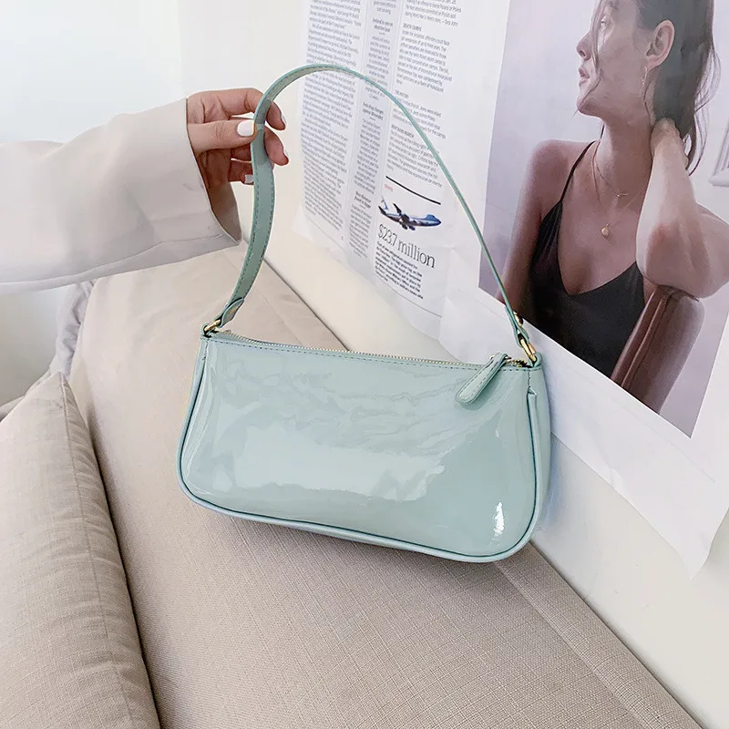 

Summer 2021 New Design Simple Armpit Oil Wax Leather Hand Bag Baguette Bag