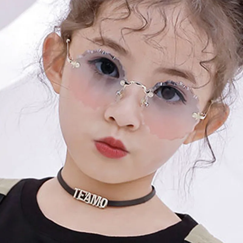 

Flower Wave Round Sunglasses For Boys Girls Children Rimless Gradient Mirrors Eyewear Summer Cute Baby Kids Sun Glasses Shades