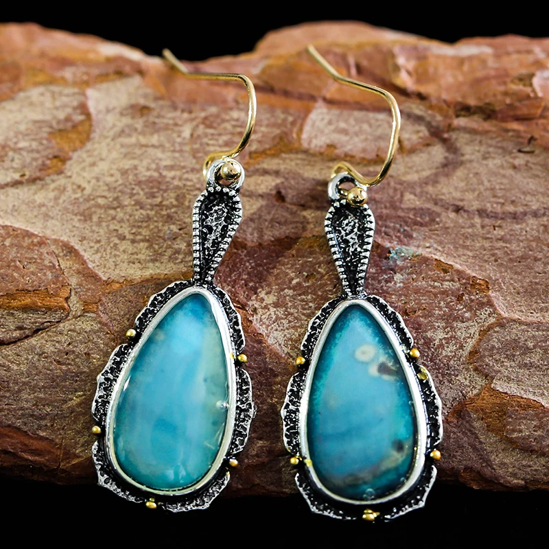 

Creative Drop - Shaped Stone Earrings Classic Women Retro Dangle Earring Jewelry for Female Aretes De Mujer Modernos 2020