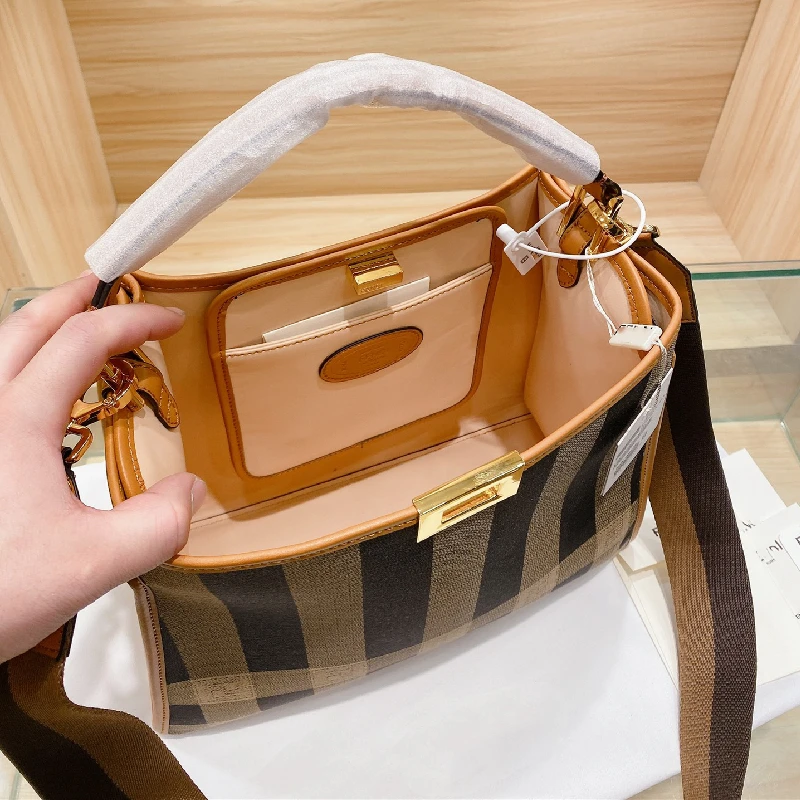 

Luxury Design Straw Tote Bag for Women Handwoven Big Shopping Bag Letter Embroidered Shoulder Bag Fashion Summer Handbag Brand