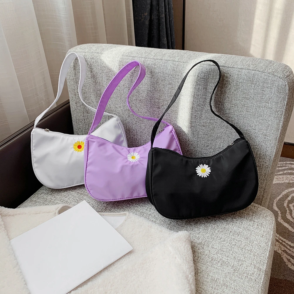 

2021 Fashion Women Daisy Flower Print Shoulder Bags Casual Nylon Underarm Bags Solid Color Hobo Travel Bag Money Phone Pouch