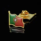 Эмалированный значок-брошка на лацканы, с флагом Португалии