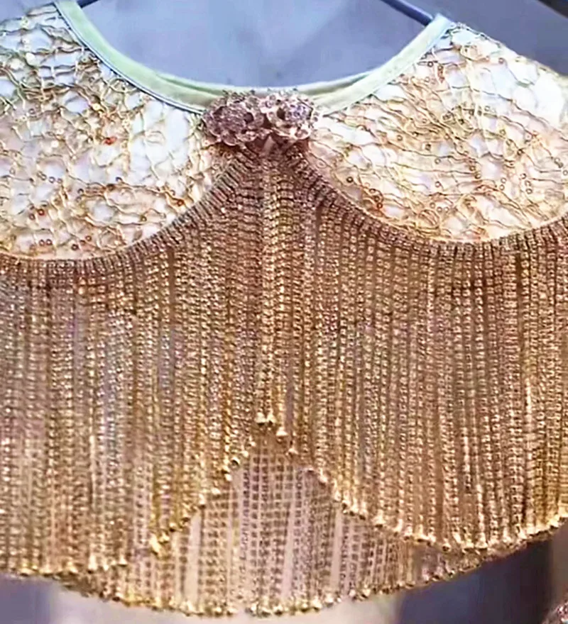 Цепочка Стразы 14 см красивая Длинная кисточка с серебряными кристаллами и