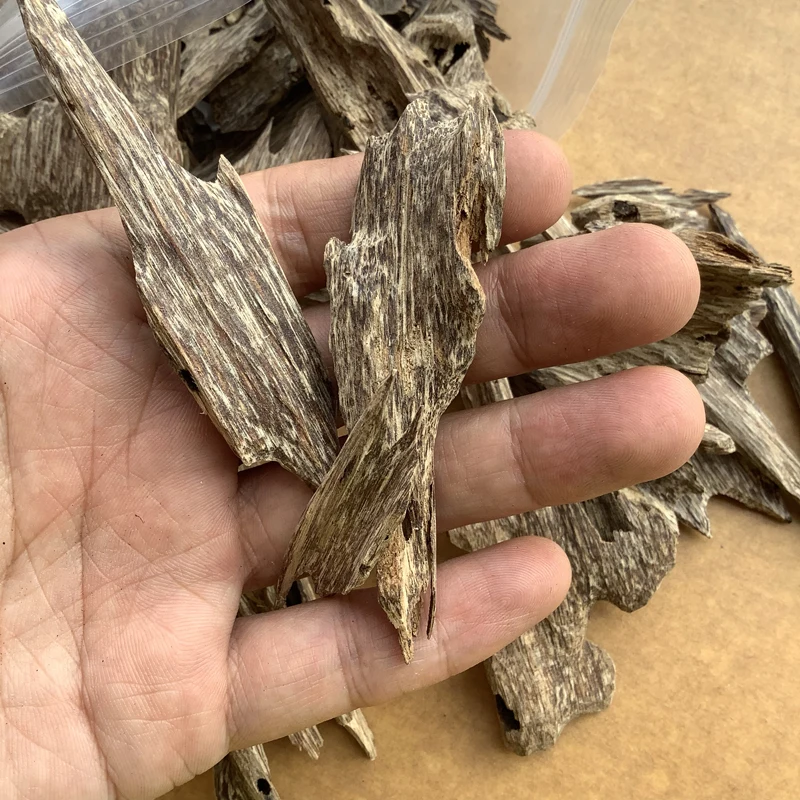 20 г/лот А+ Вьетнам Nha Trang Oud Agarwood блоки дикие agilawwood Aquilaria чип хороший аромат Oud дом ароматный дерево
