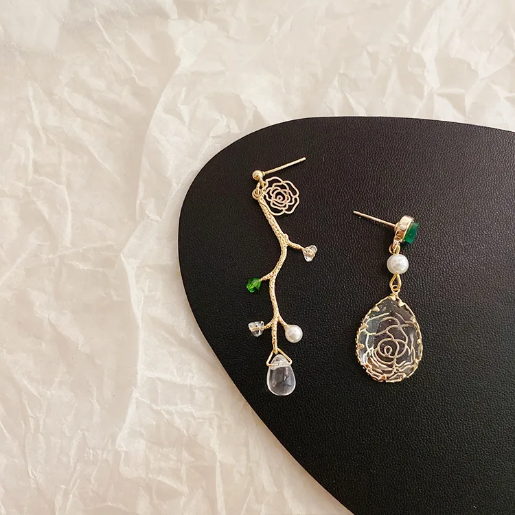 

Creative Crystal Rose Flower Branch Drop Dangle Earrings Long Design 2020 New Jewelry Female Pendientes Gifts