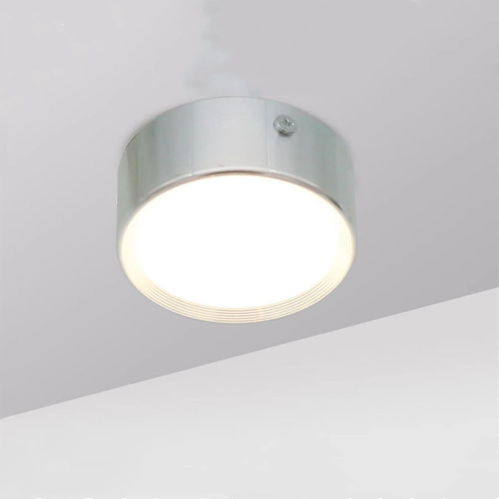 Точечный светильник с поверхностным креплением s освещение для коридора