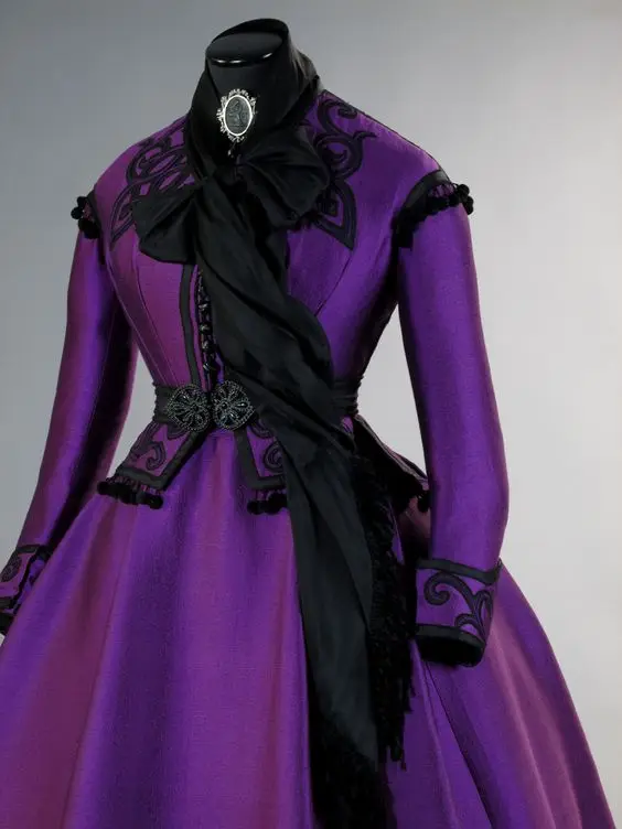 Costumebuy Queen Elisabeth Princess Sissi Dress Ball Gown Vintage Renaissance Rococo Victorian Party Dress Purple Custom Made