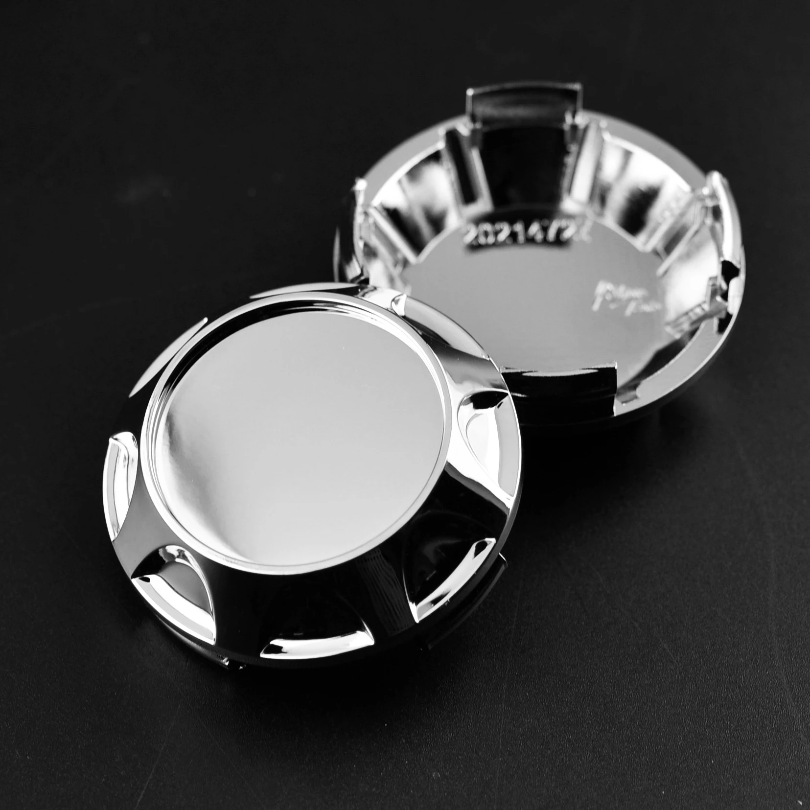 Колпачки для ступицы колеса самодельные Серебристые/черные 4 шт. 66 мм 62 подходят