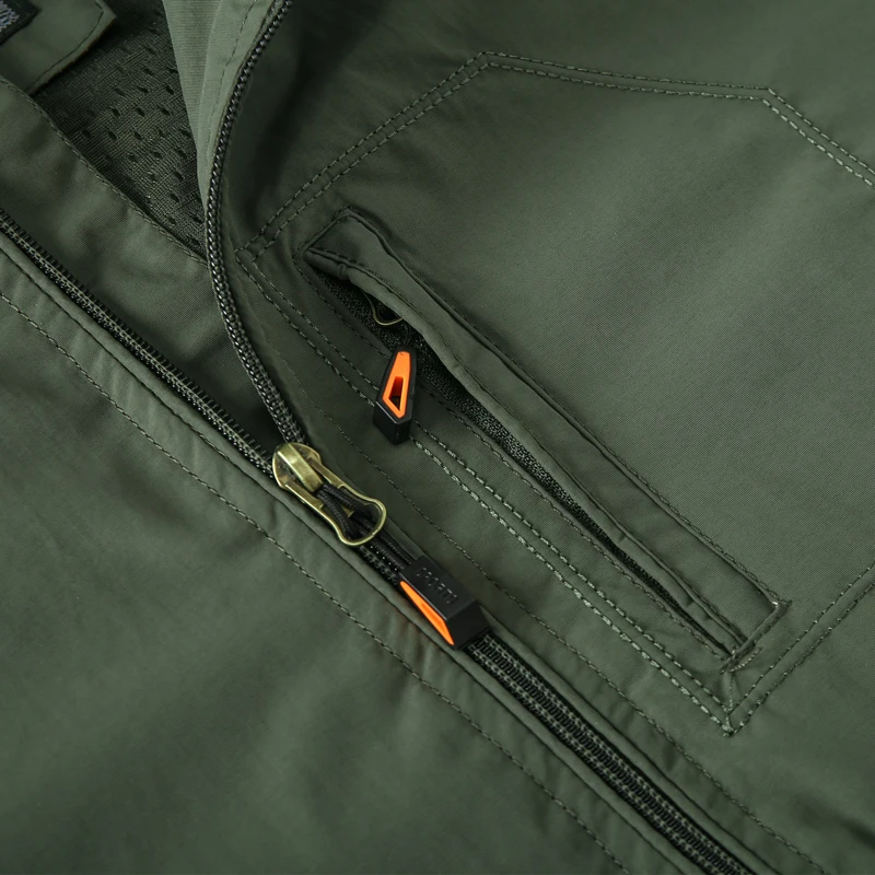 

Autumn Men Waterproof Jackets Military Shark Skin Soft Shell Outdoor Outwears Fashion Windbreaker Waterproof Hooded Coats Male