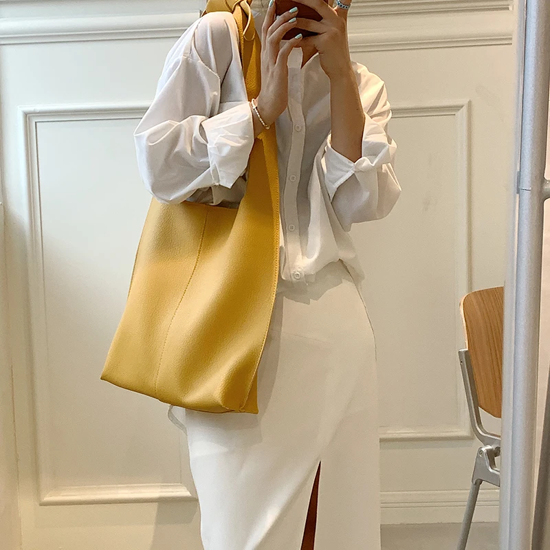 

Women's Handbags