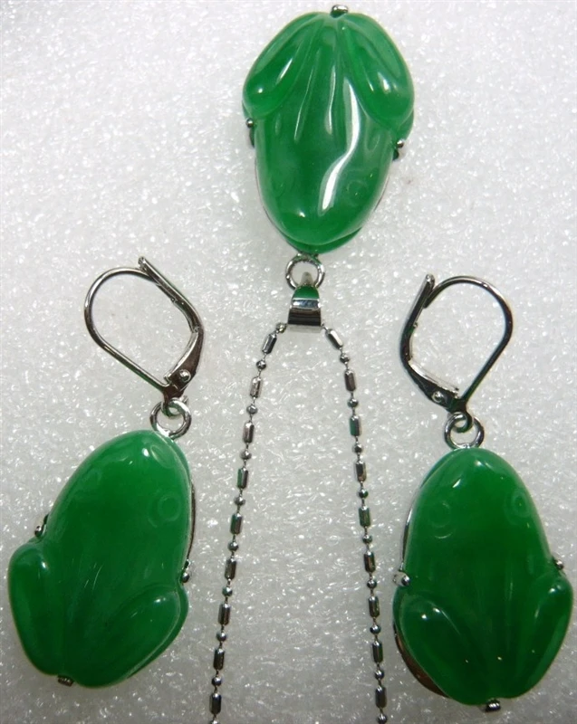 DYY hot sell new - 2 colors wholesale Lady's beautiful handmade carved purple/green purple jade frog beads pendant earring set |