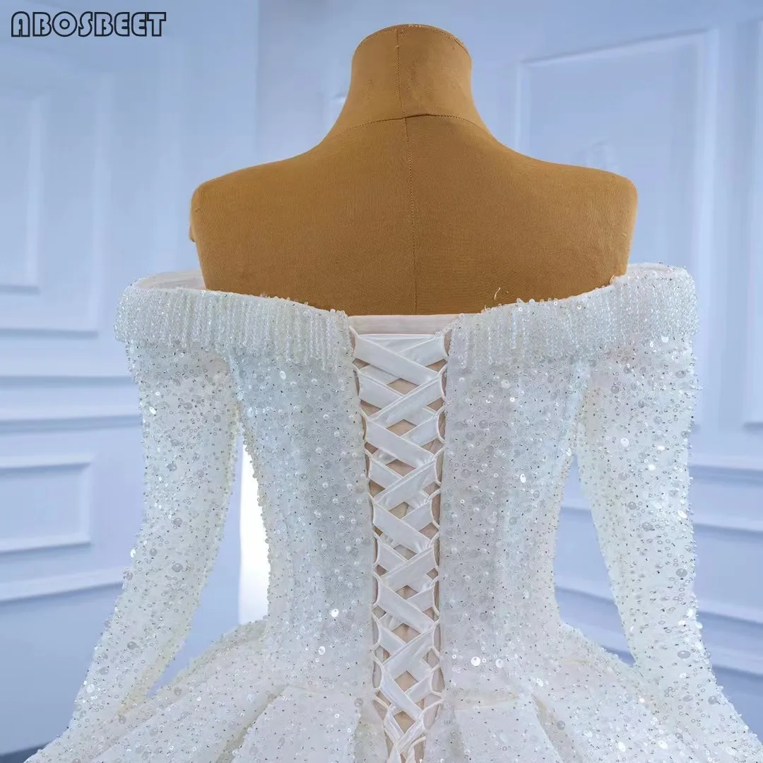 

Luxury Ball Gown Wedding Dress Off Shoulder Long Sleeve with Sweep Train Wedding Gown for Bridal 2021 Lace Up Back Beads Pearls