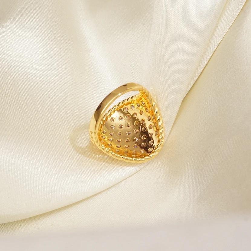 Кольцо золотого цвета с кристаллами циркония Стразы Кольца для девочек подарок