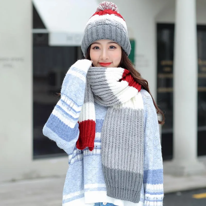 Фото Женский комплект из трех предметов: шапка и шарф перчатки шерстяные зимние шапки