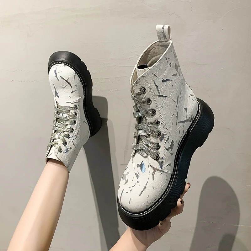 

2022 Fashion Women's Lace Up Ankle Boot Booties Platform Casual Shoes Chelsea Boots Outdoor Combat Boots Shoes Black Size 40