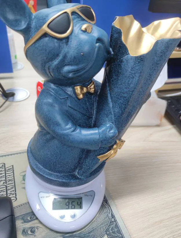 

Home Decor Dog Wear Sunglasses Figurines Desk Decoration Cool Resin Dogs Ornaments With Sunglasses And Bouquets Of Flowers Pot