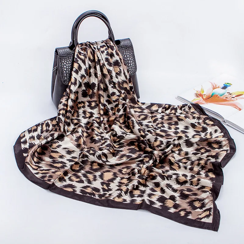

Autumn and Winter Imitation Silk Gift Gift Small Silk Scarf Female 90*90cm Thin and Long Leopard Pattern Simple Waist Chain Scar