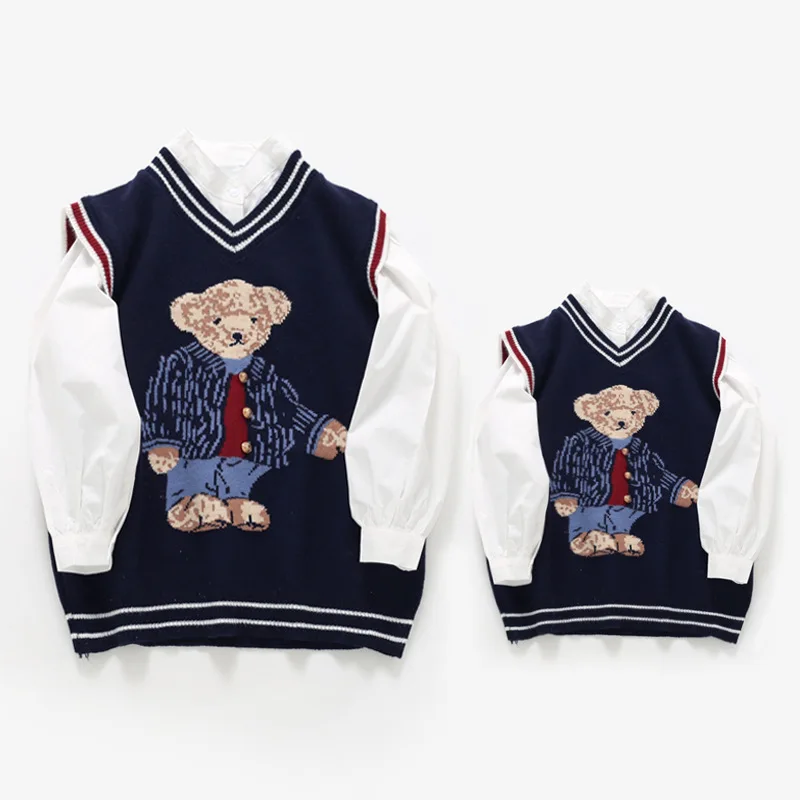 

2021 Autumn Parent-Child Vest Family Matching Sweater For Kids Bear Knit Top Dad Mom And Son Daughter Christmas Knitted Cardigan
