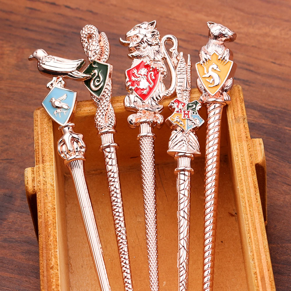 Movie Makeup Brushes Set Hogwarts Magic School Badge Enamel Animal Cosmetics Pro Eyeshadow Brush Eyebrow Lip Makeup Tool Kit