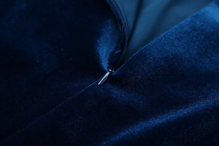 Женский блейзер с отложным воротником брюки-карандаш цвета хаки на осень 2019 |