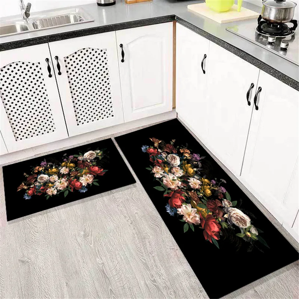 

European Luxury Retro Flower Black Long Floor Mat For Kitchen Simple Anti-slip Flannel Bathroom Rug Bedroom Carpet Bedside Mat