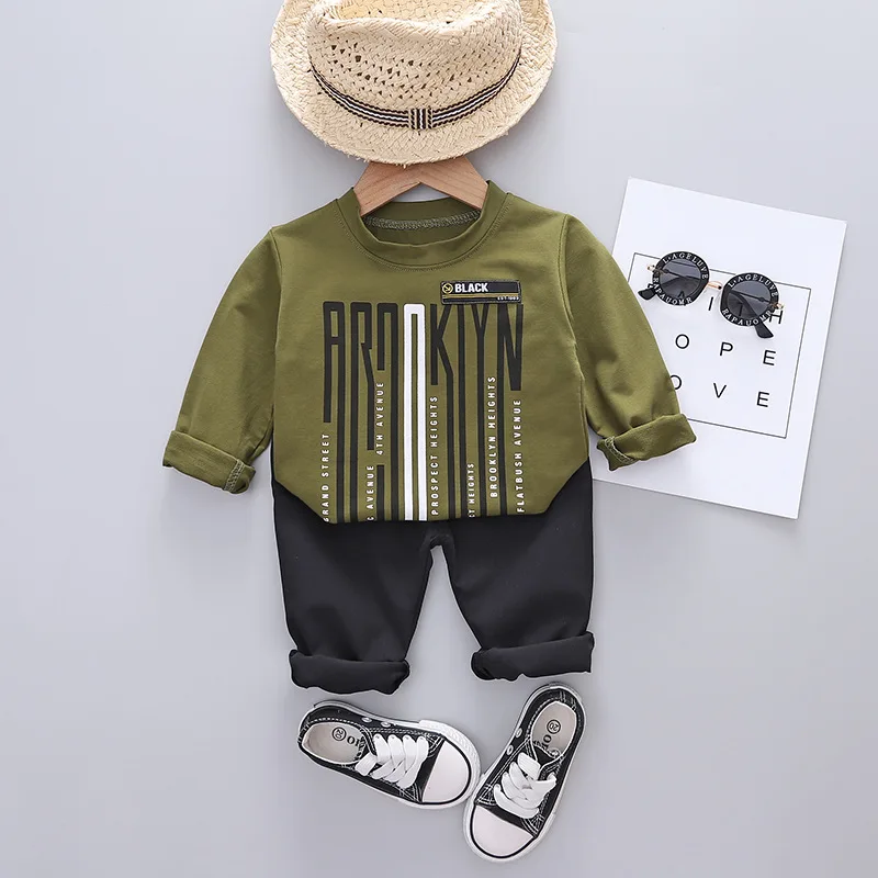 

Футболка и джинсы для мальчиков 2 предмета, с буквенным принтом