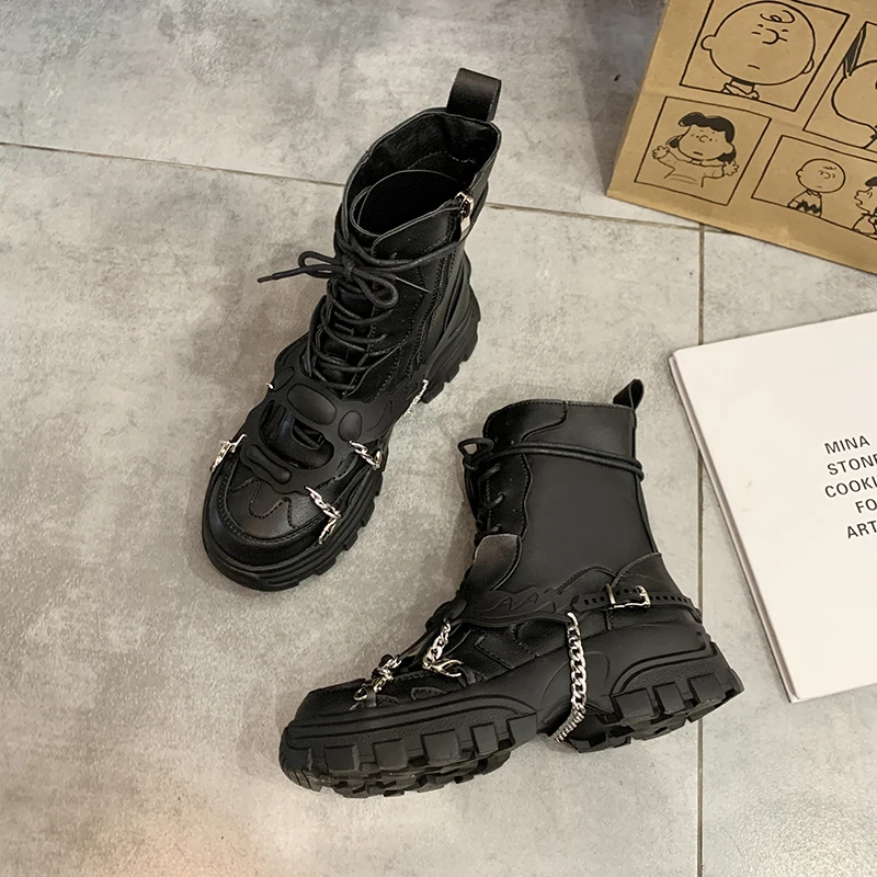 

2021 Spring Leather Womens Ankle Boots Mid Heel Lace Up Worker Army Black Goth Shoes Sexy Chain High Quality Motorcycle Boots