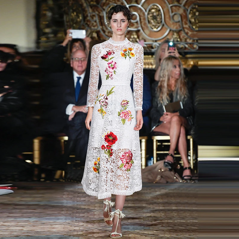 

Runway Dresses Women High Quality Elegant Vintage Retro Floral Embroidery Black White Lace Long Sleeve A-Line Ladies Maxi Dress