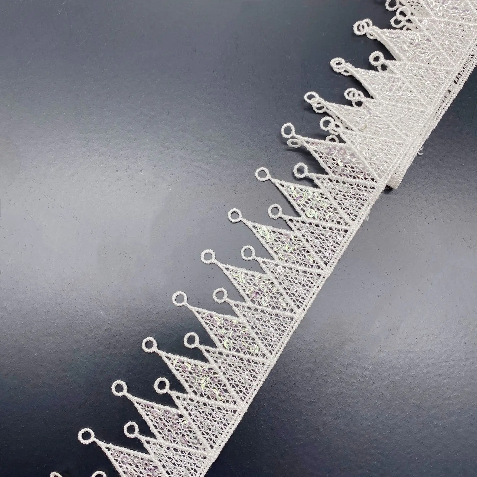 Кружевная ткань с блестками 3 ярда