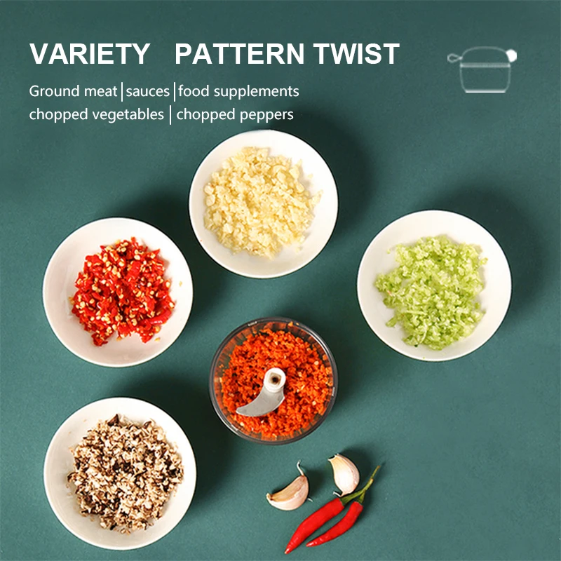 Милая маленькая птичка прессованный чеснок сложенный пюре ручная чесночная