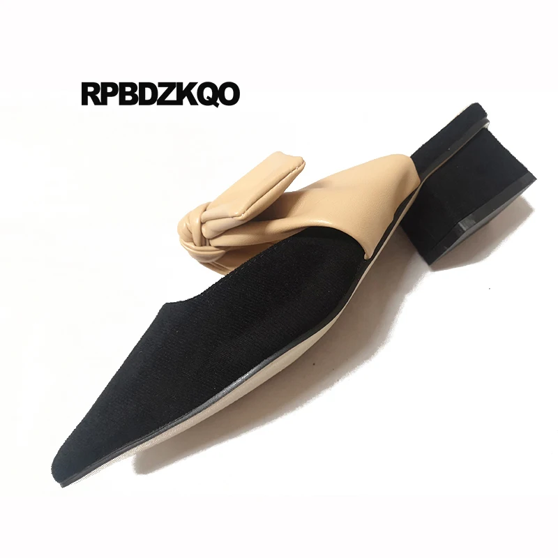 Женские замшевые шлепанцы черные сандалии без задника с острым носком бантом