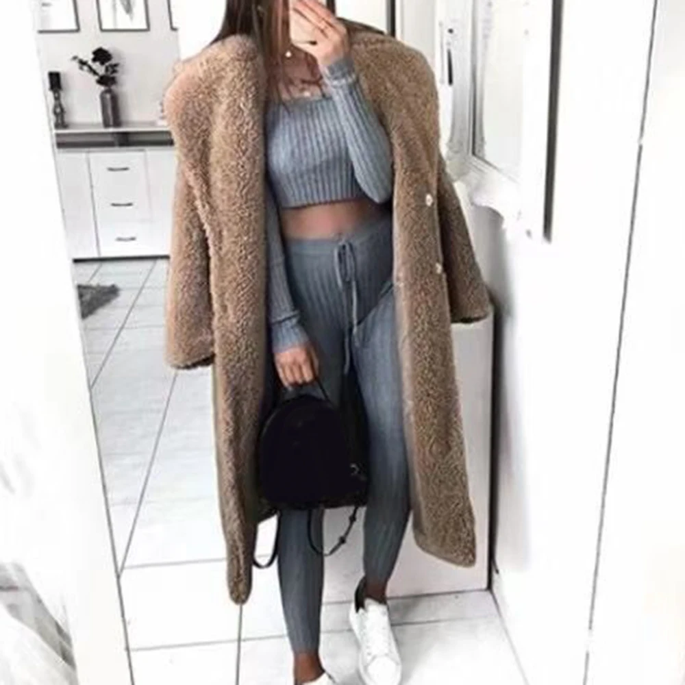

Coats & Jackets