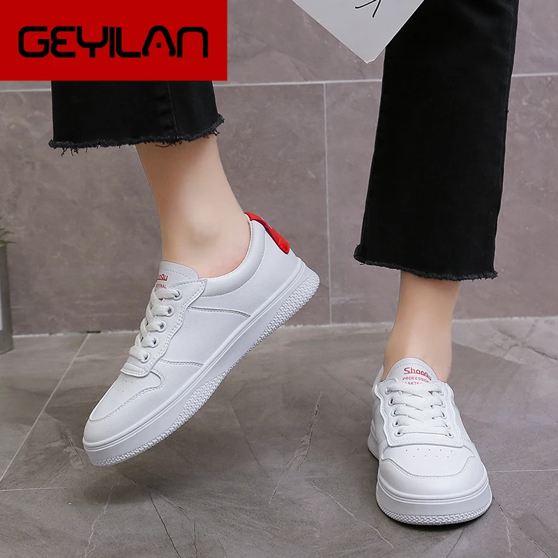 Женские весенние кроссовки модная дышащая Вулканизированная обувь из