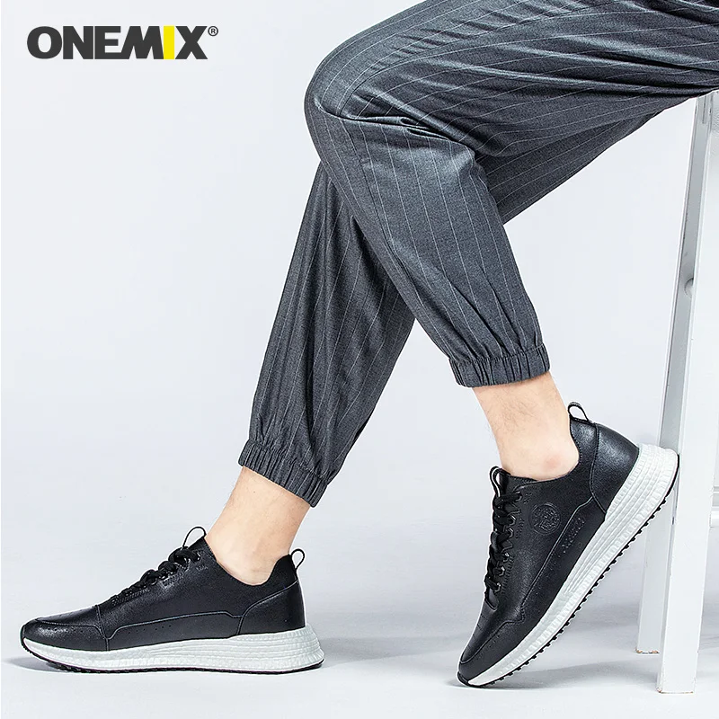 Мужские кроссовки ONEMIX кожаные на шнурках для бега фитнеса треккинга|Беговая
