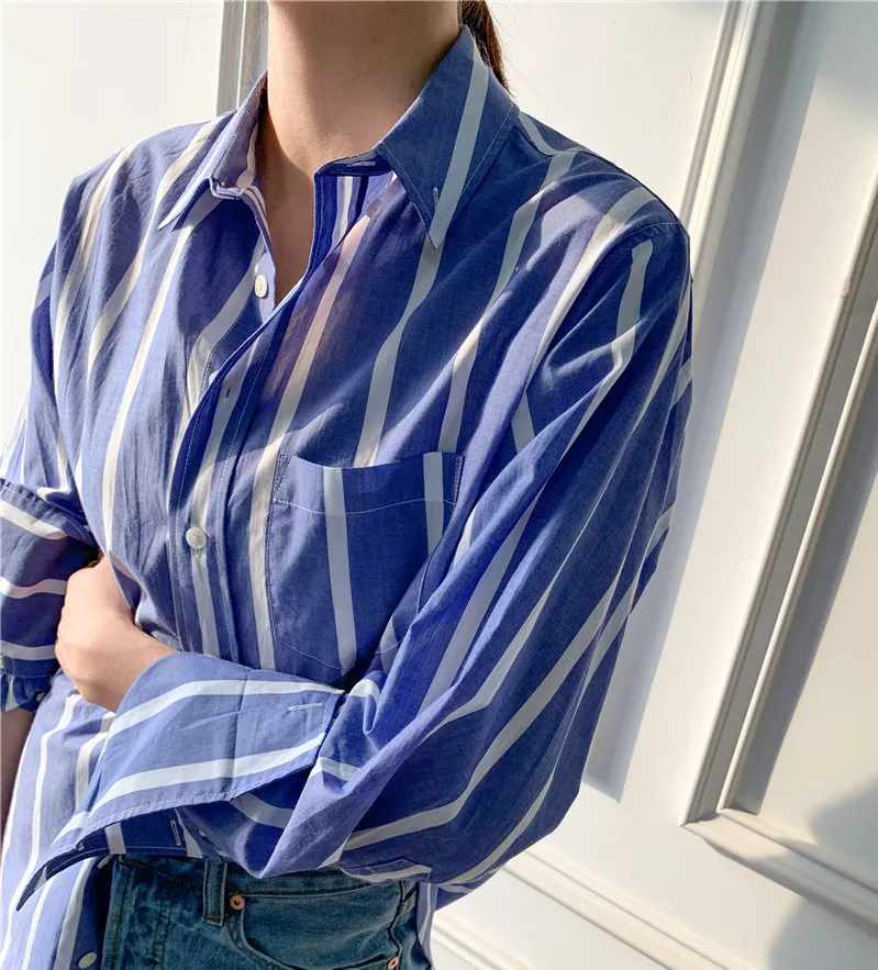

Women Cotton Striped Loose Shirt Lady Long Sleeve Turn-Down Collar Vintage Blouses Female Tops 2021 Spring Autumn