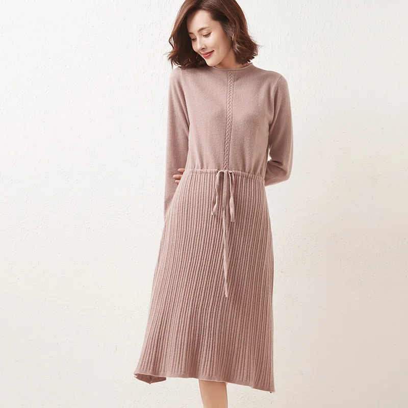 

Женское трикотажное платье-свитер с V-образным вырезом и длинным рукавом