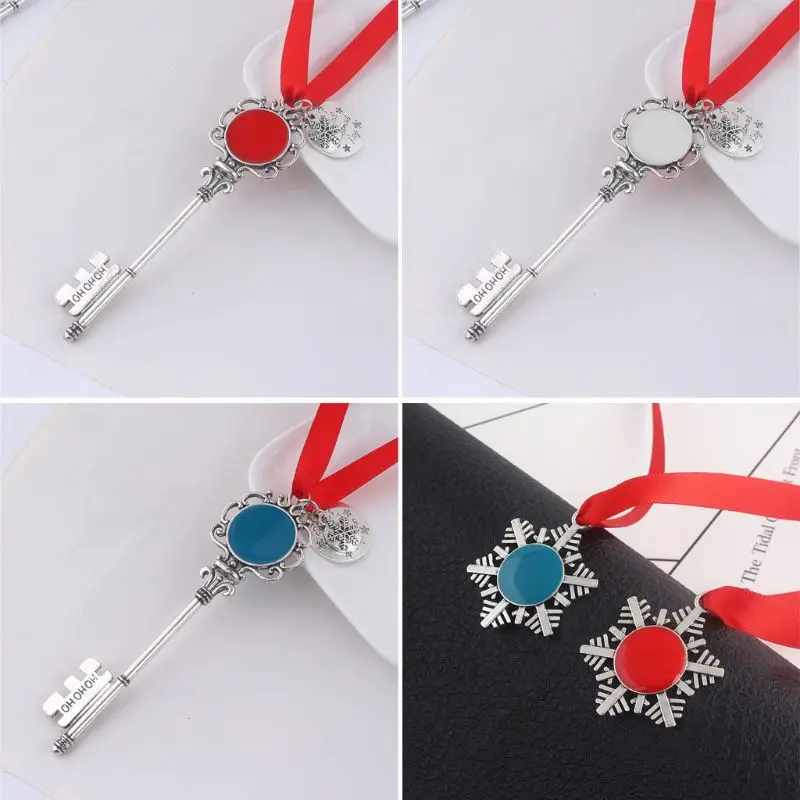 

Christmas Magic Santa Key Chain Santa Claus Door Key Ornament with Ribbon Bow for Christmas Decoration